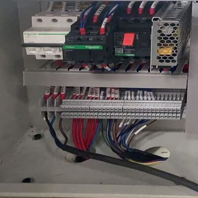 9000kg 최대 용량 수압 구동 모드 및 2600x2400mm 테이블 크기와 중량 트랜스포머 코어 스택 테이블